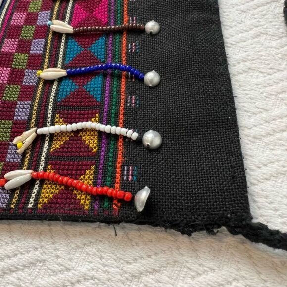 Vintage Handmade Seed Bead Purse Tapestry Cowrie Puka Shells Crossbody Bag - Picture 9 of 16